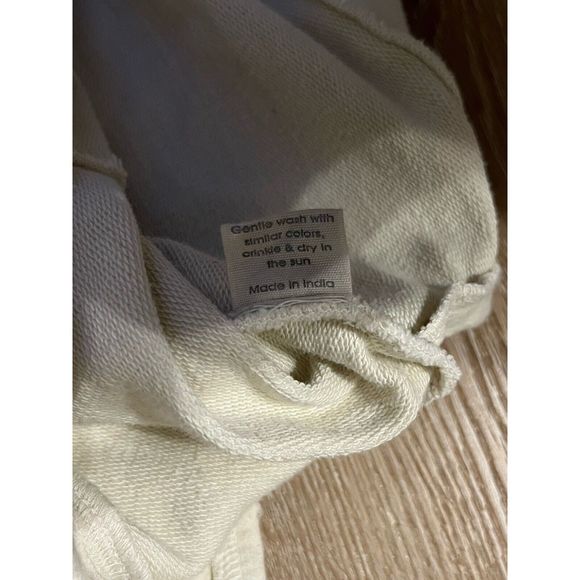 Magnolia Pearl Womens Ivory Glow From Your Soul Blouse - Picture 4 of 5